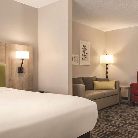 Country Inn & Suites By Radisson, St Cloud East, Mn セントクラウド エクステリア 写真