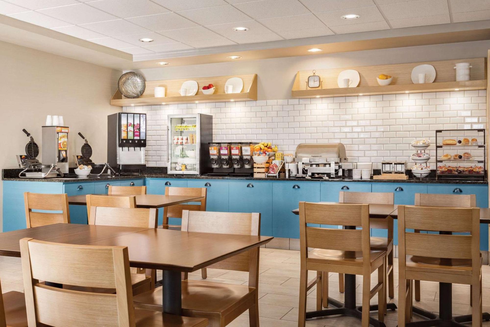 Country Inn & Suites By Radisson, St Cloud East, Mn セントクラウド エクステリア 写真