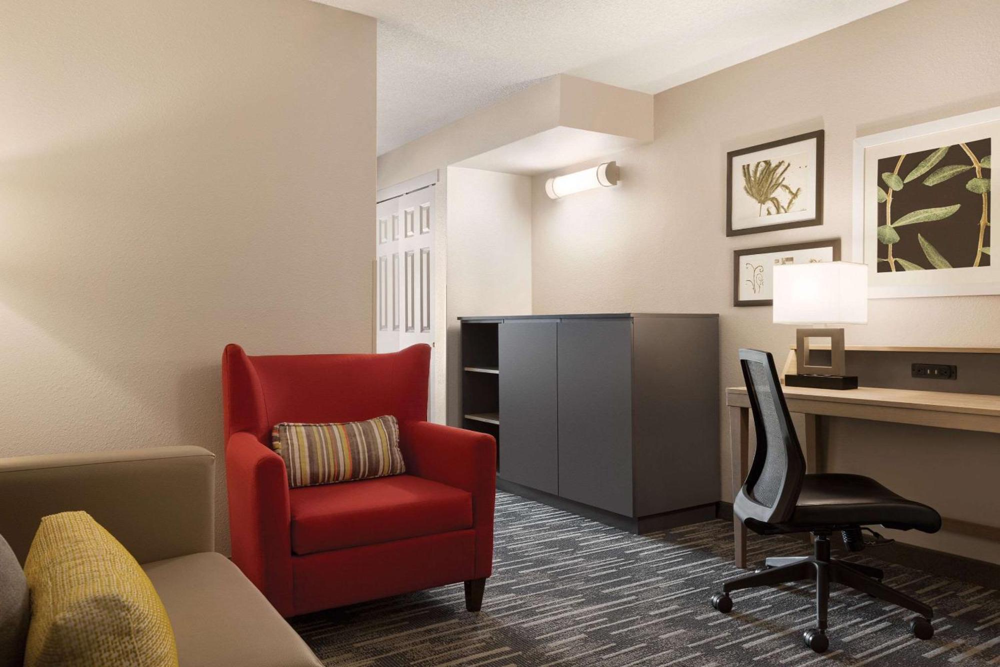 Country Inn & Suites By Radisson, St Cloud East, Mn セントクラウド エクステリア 写真