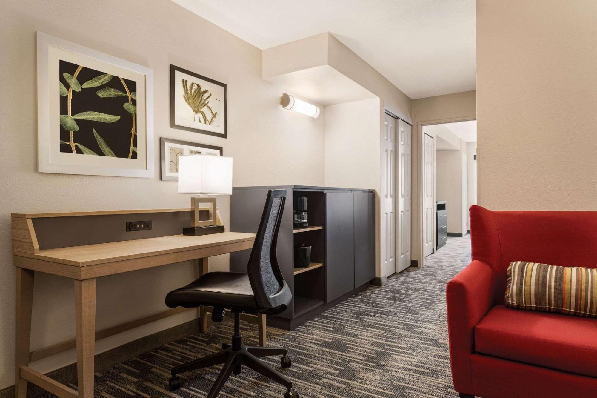 Country Inn & Suites By Radisson, St Cloud East, Mn セントクラウド エクステリア 写真