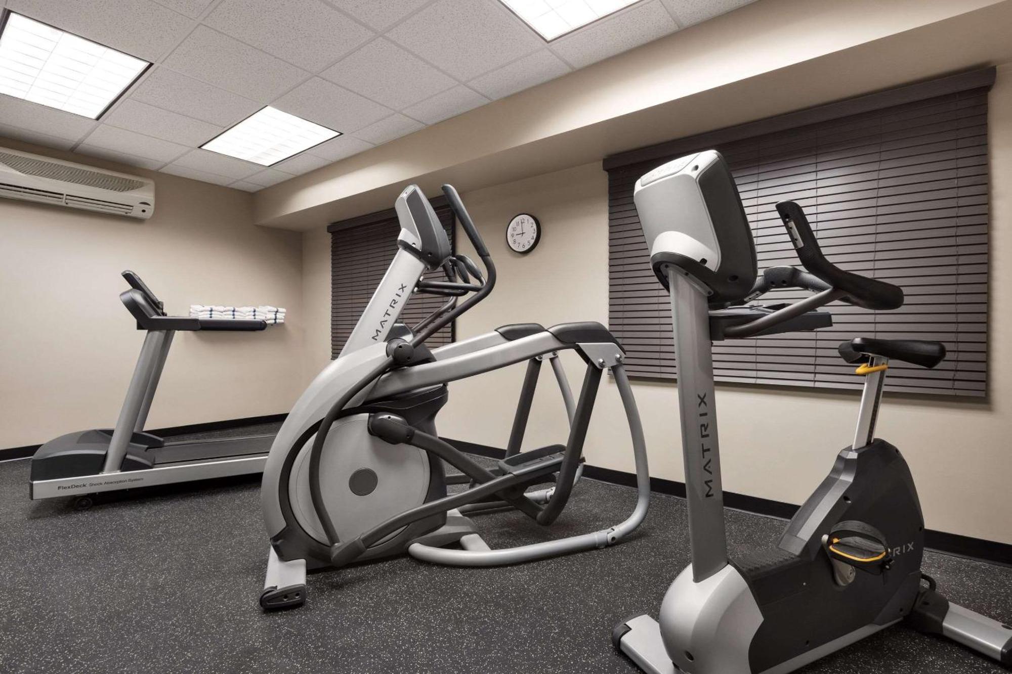 Country Inn & Suites By Radisson, St Cloud East, Mn セントクラウド エクステリア 写真