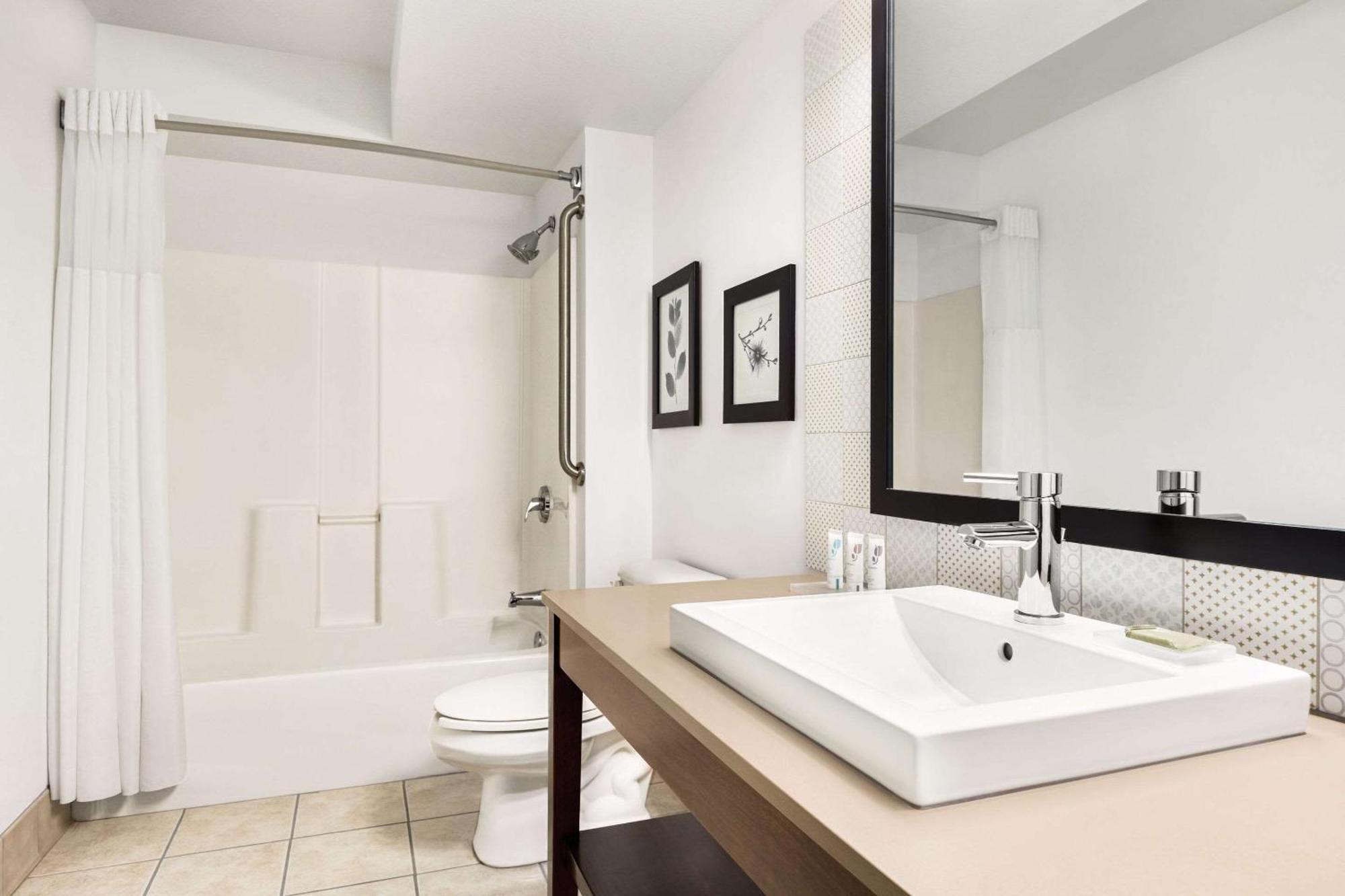 Country Inn & Suites By Radisson, St Cloud East, Mn セントクラウド エクステリア 写真