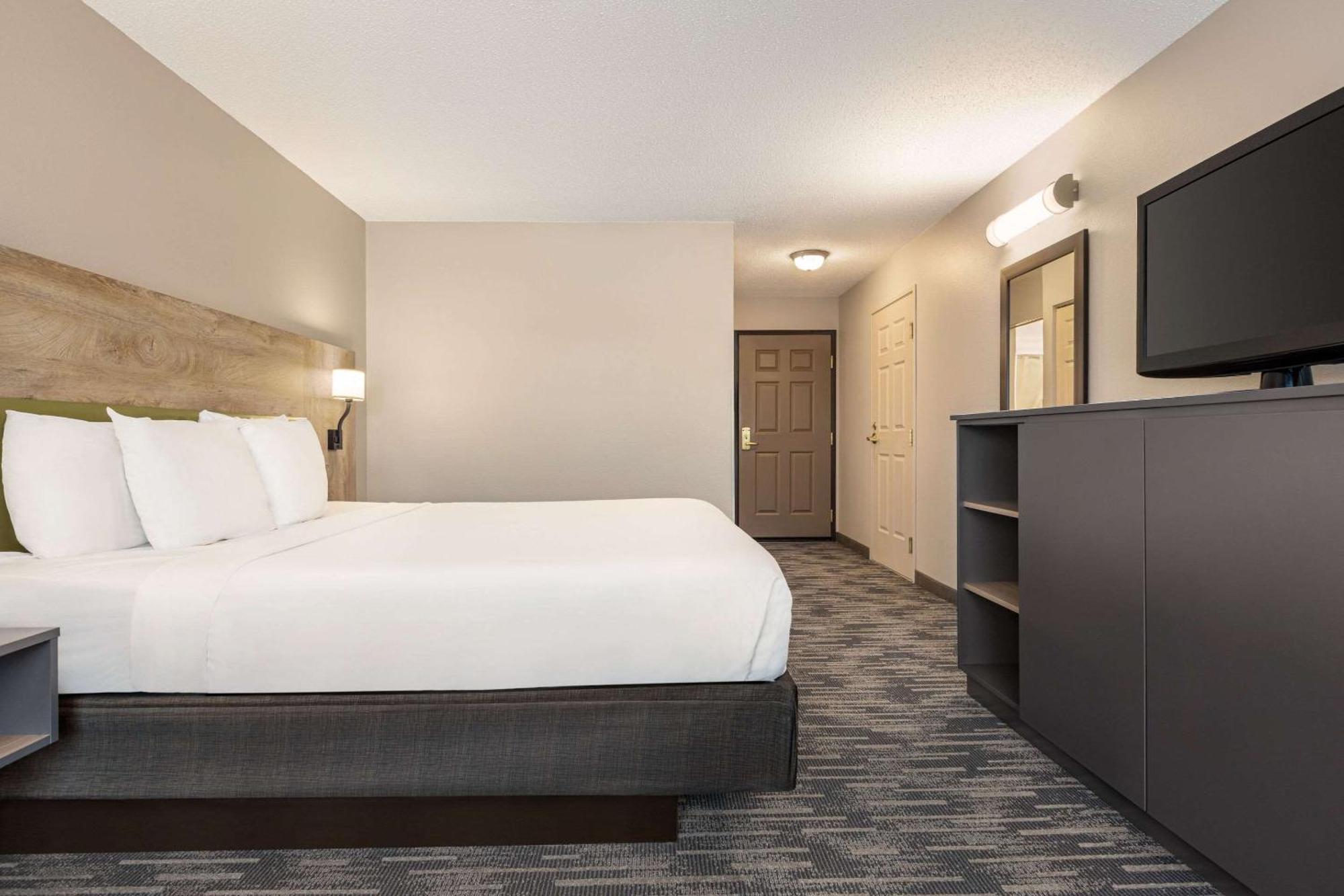 Country Inn & Suites By Radisson, St Cloud East, Mn セントクラウド エクステリア 写真