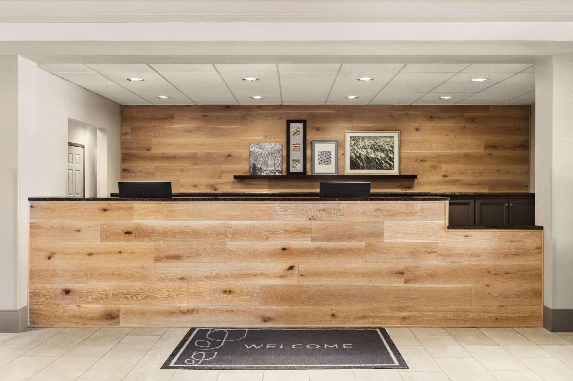 Country Inn & Suites By Radisson, St Cloud East, Mn セントクラウド エクステリア 写真